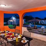 度假居 3 Bedroom Cozy In Galovac (Zadar)