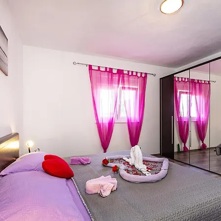Gorgeous In Casa vacanze Galovac (Zadar)