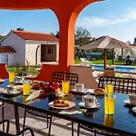 Gorgeous In * Galovac (Zadar)