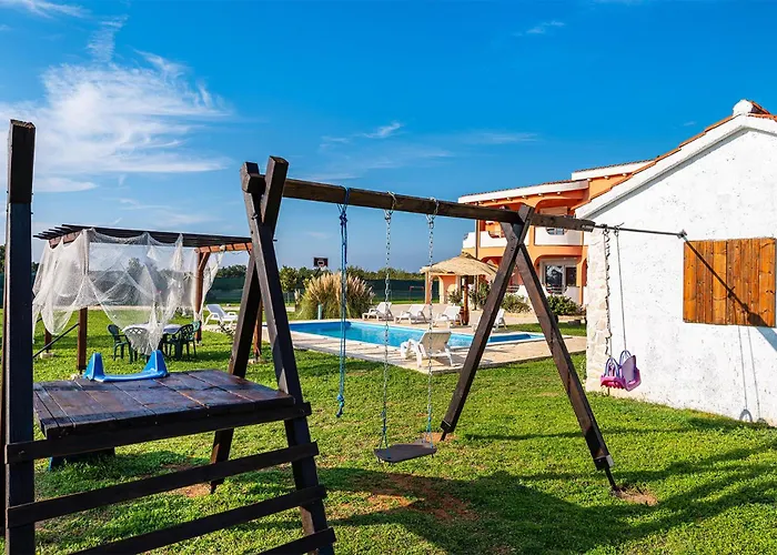 3 Bedroom Cozy In Сasa de vacaciones