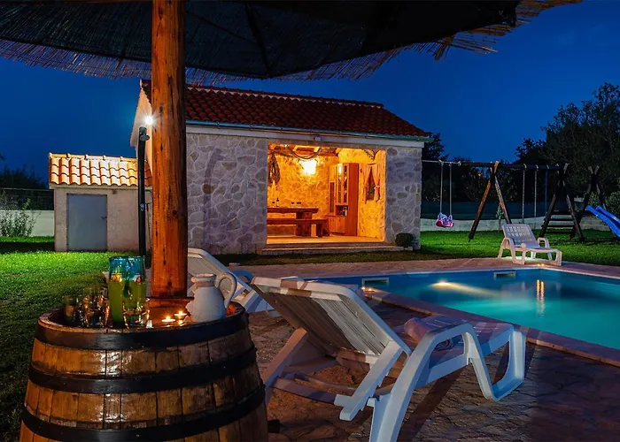 Сasa de vacaciones 3 Bedroom Cozy In