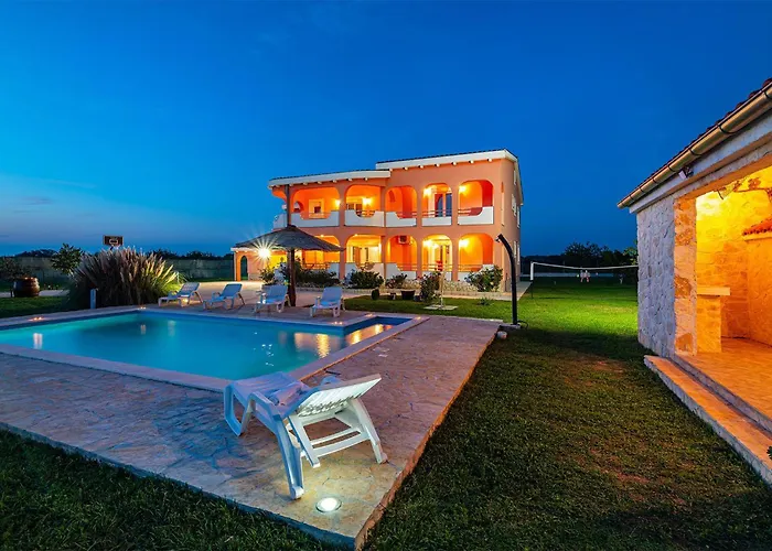 Сasa de vacaciones 3 Bedroom Cozy In