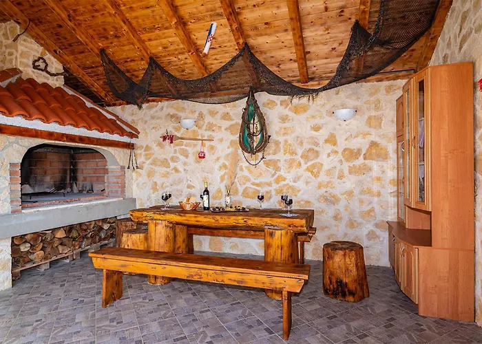 Сasa de vacaciones 3 Bedroom Cozy In *